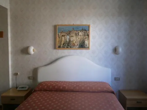 Du Parc 3*